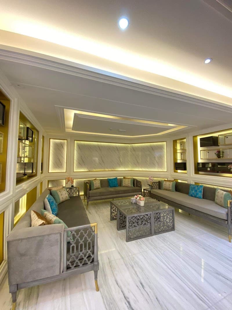 Warisa Relaxing Salon (women massage and nails service) Grand Hyatt Doha photo