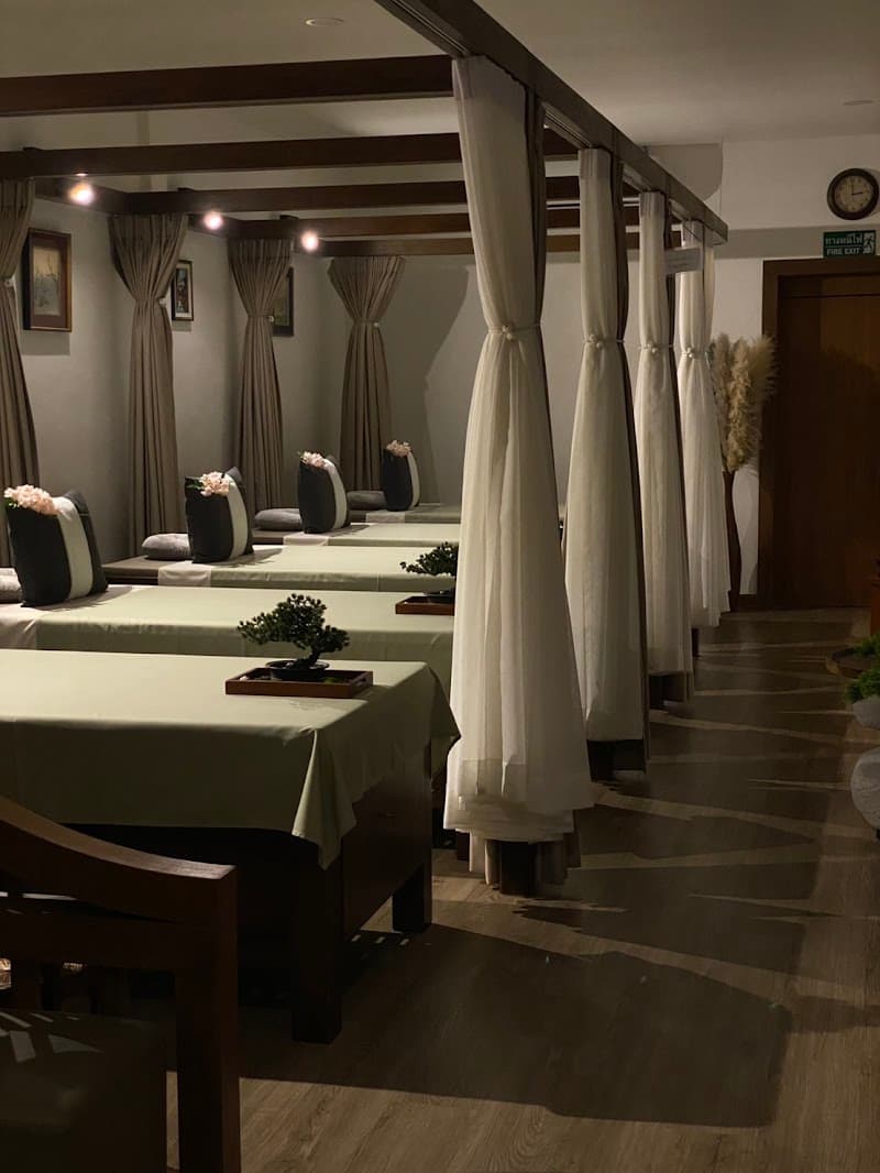 Wat Chalong Meesilchai Massage Phuket photo