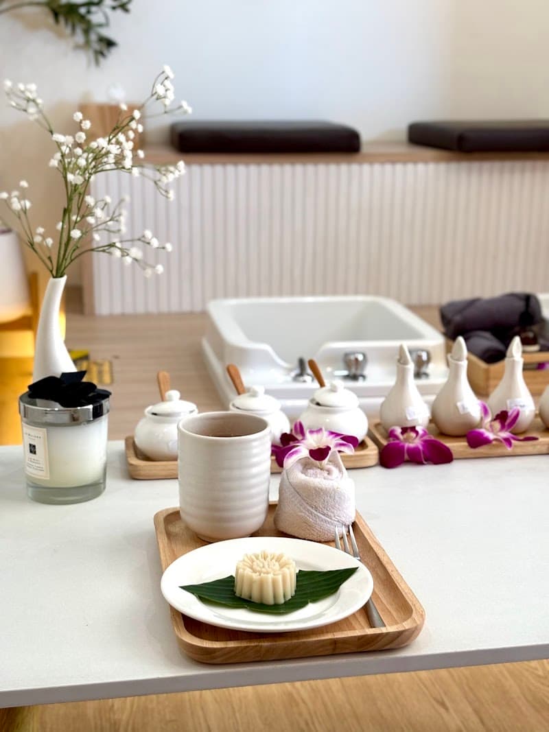 Watchara Thai Massage and Oil Massage Suphan Buri photo
