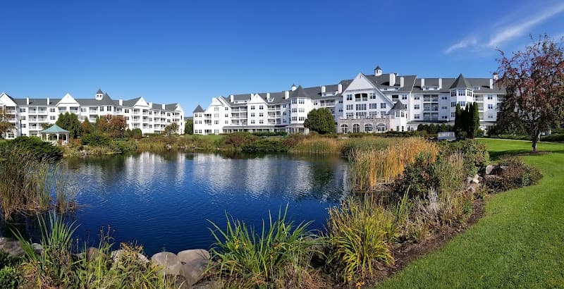 Waynestar Resort & Spa Oshkosh photo