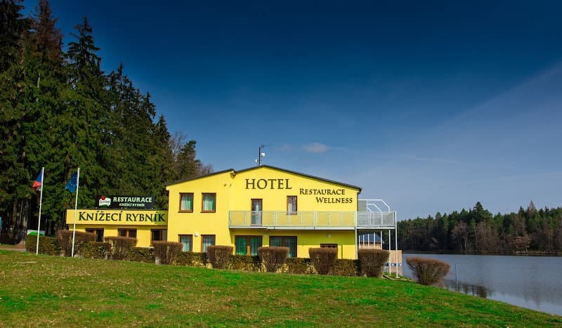 Wellness a hotel knížecí rybník Tábor photo