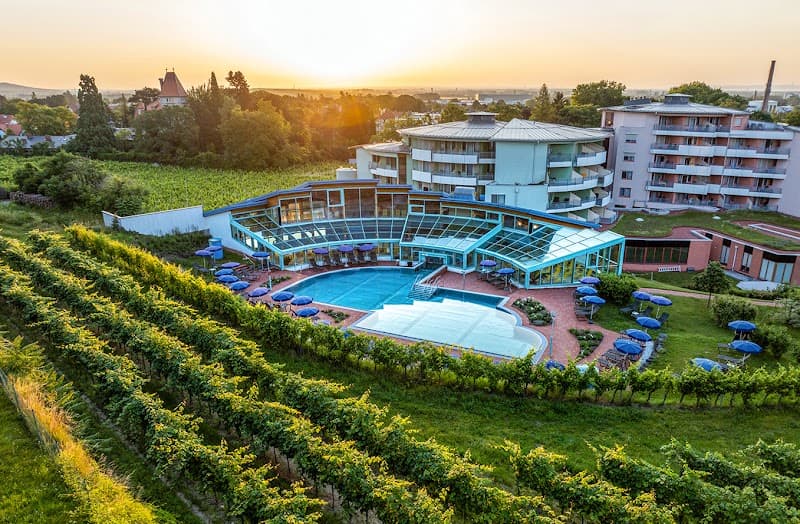 Wellness Spa Resort Gainfarn Bad Vöslau photo