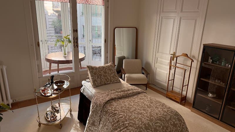 Wellness & Touch Institute - Centro de Salud y Bienestar. Barcelona photo