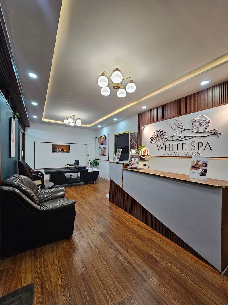 WHITE SPA Massage SALON Nakhon Phanom photo