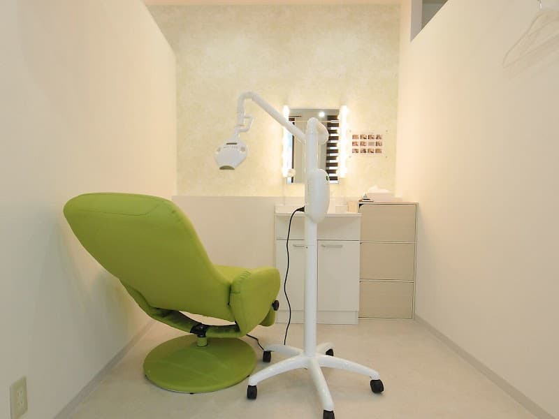 Whitening Salon Mie Kuwana Store Kuwana City photo