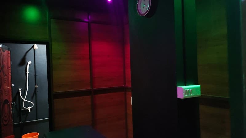 Whites Wellness Unisex Spa Thrissur photo