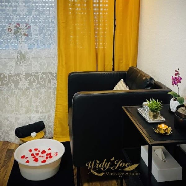 Widy Joe Massage Studio Zürich photo
