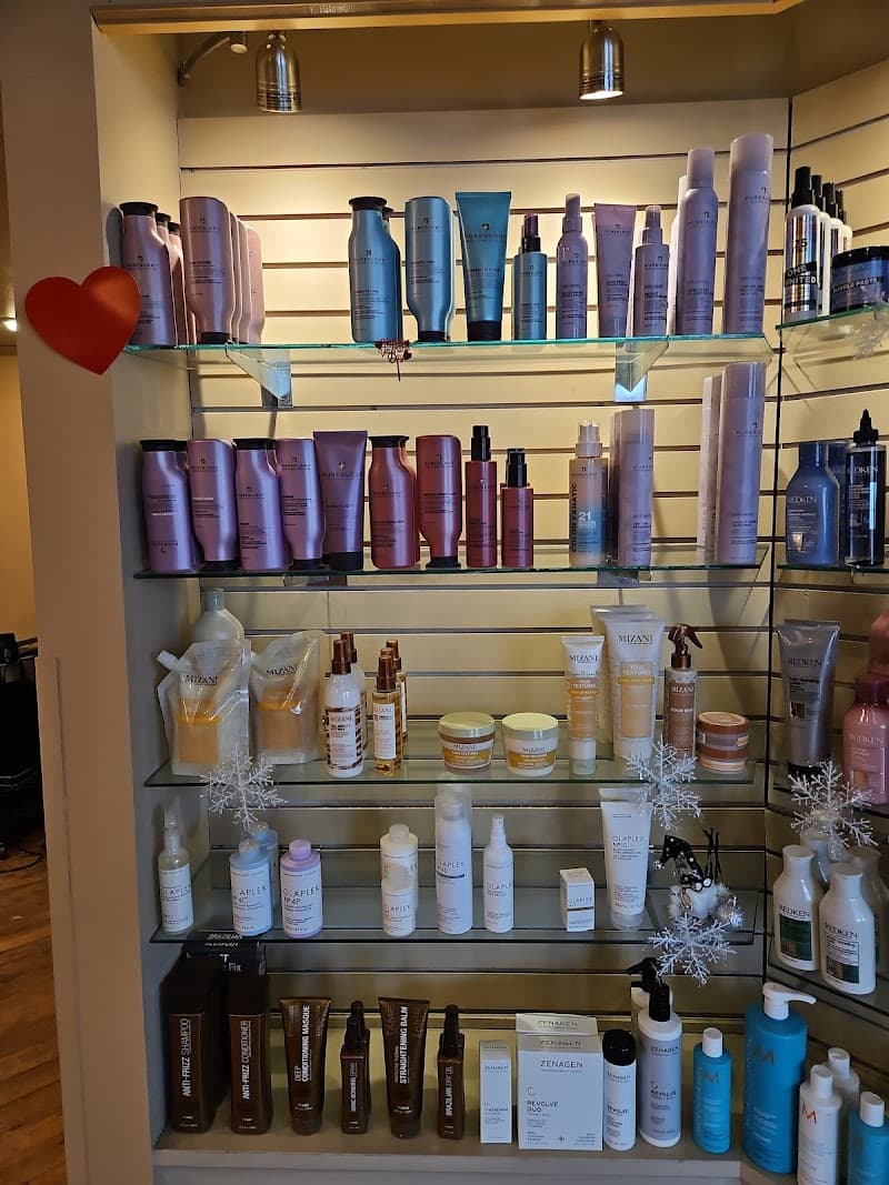 William-James Salon & Spa Spring photo
