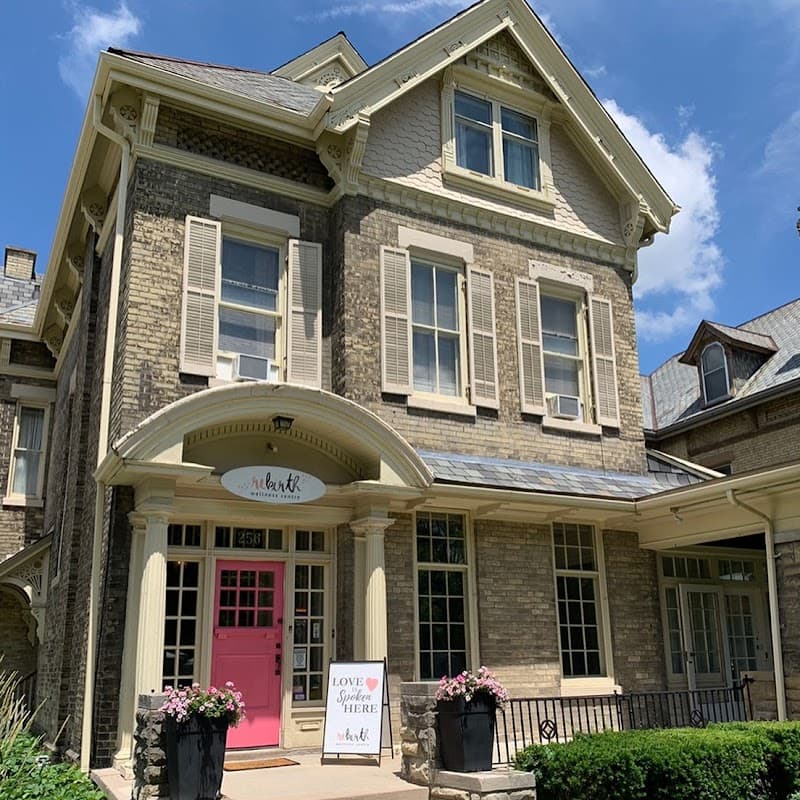 Woodland Beauty and Wellness London photo