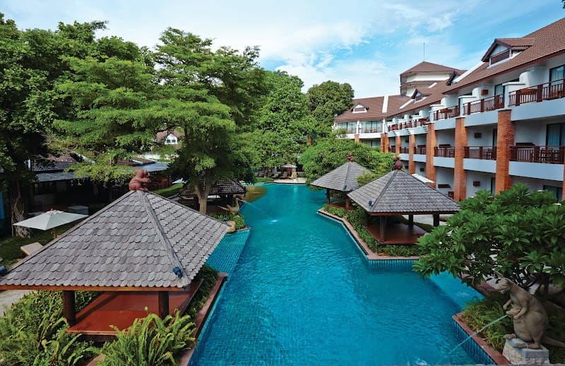 Woodlands Hotel & Resort Pattaya photo