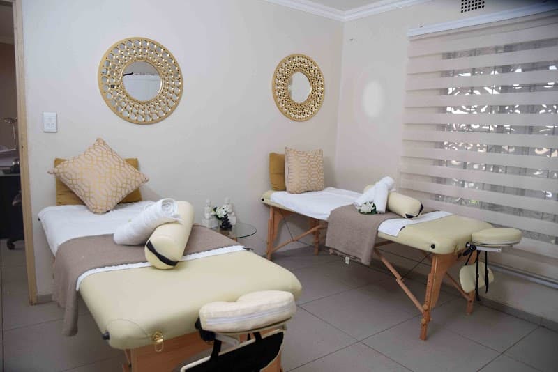 X woman Beauty Spa Tokoza photo