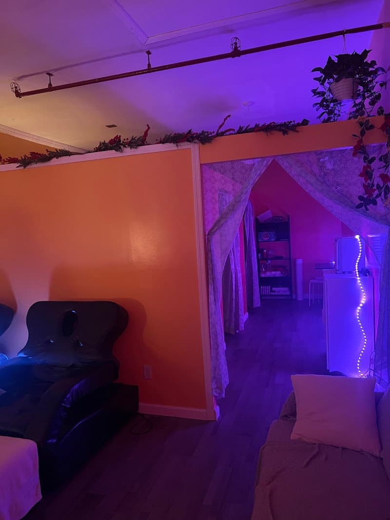 Yates Massage & Wellness Spa Elmhurst photo