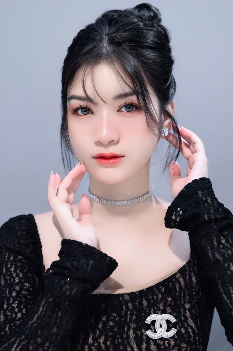 Yến Yến Tổng Làm Hồng Thị Xã Hương Thủy photo