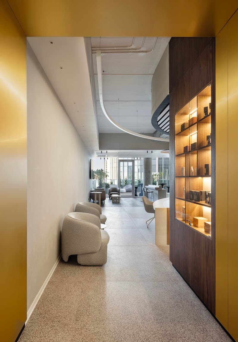 Yoav Avni Clinic Kiryat Ono photo