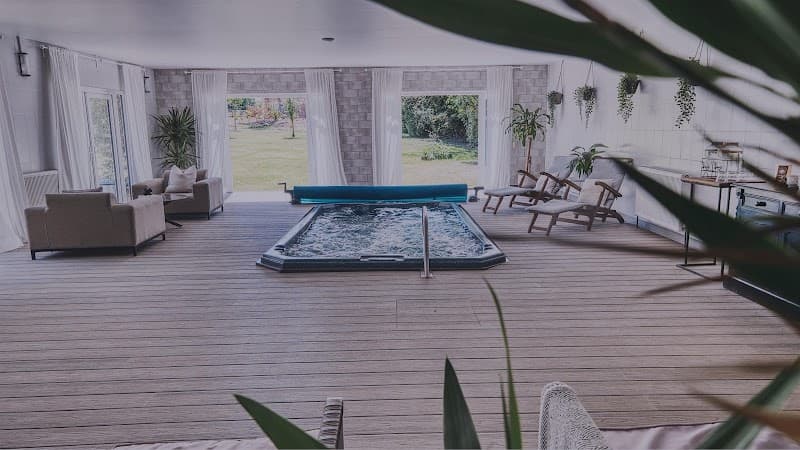 York Cottage Spa Wellingborough photo