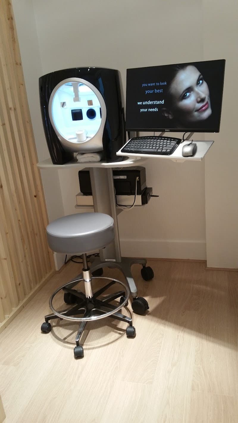 Youth skin center Dinant photo