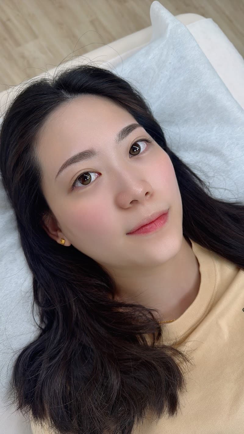 Yujie Colorful - Fashion Eyelash Studio Taichung City photo