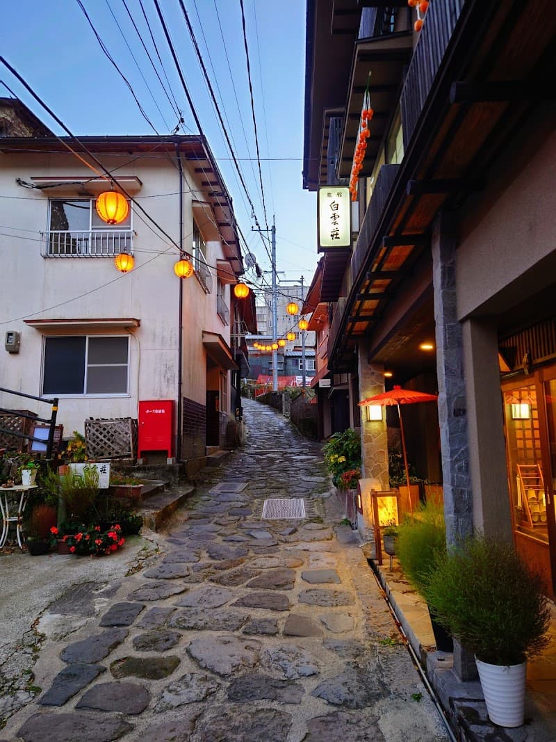 Yunohira Onsen Iyashi no Yado Takakatsu Yufu City photo