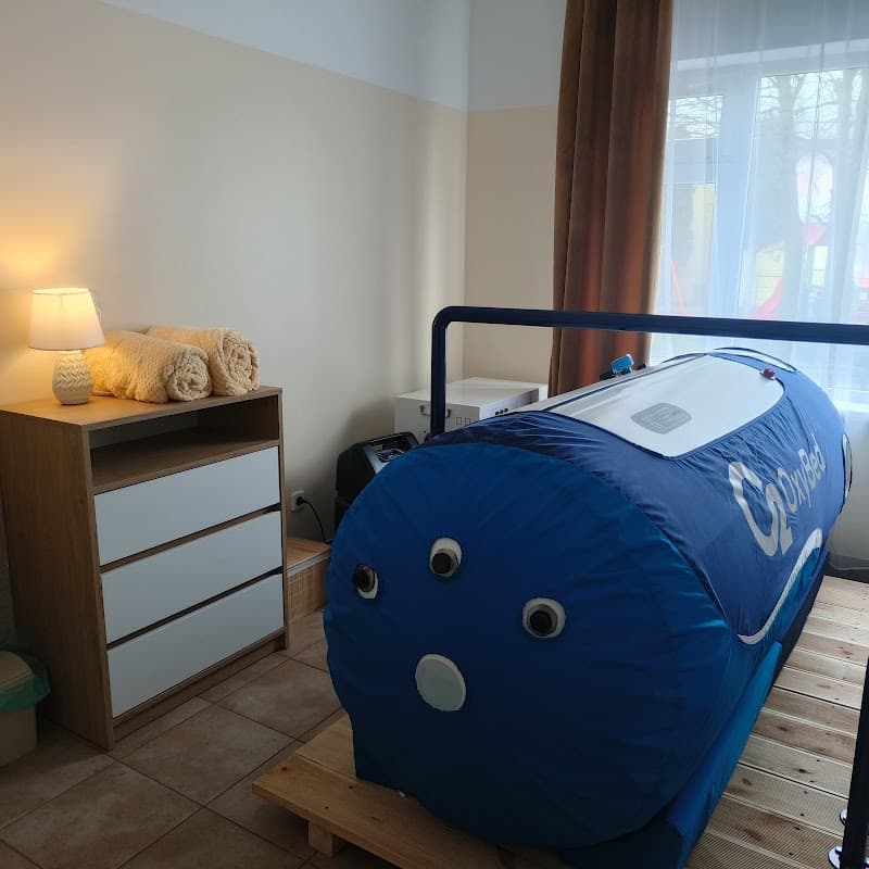 Zdrowie & Relaks tlenoterapia w komorze hiperbarycznej inhalator wodoru Wodoroterapia masaż komora hiperbaryczna hiperbaria Więcbork photo
