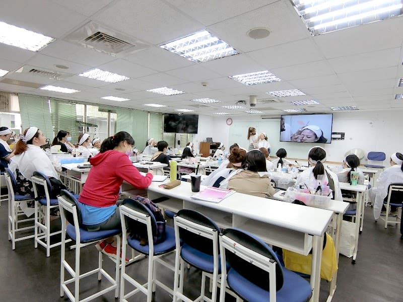 Zhifiya International Beauty Institution - Banxin Store New Taipei City photo