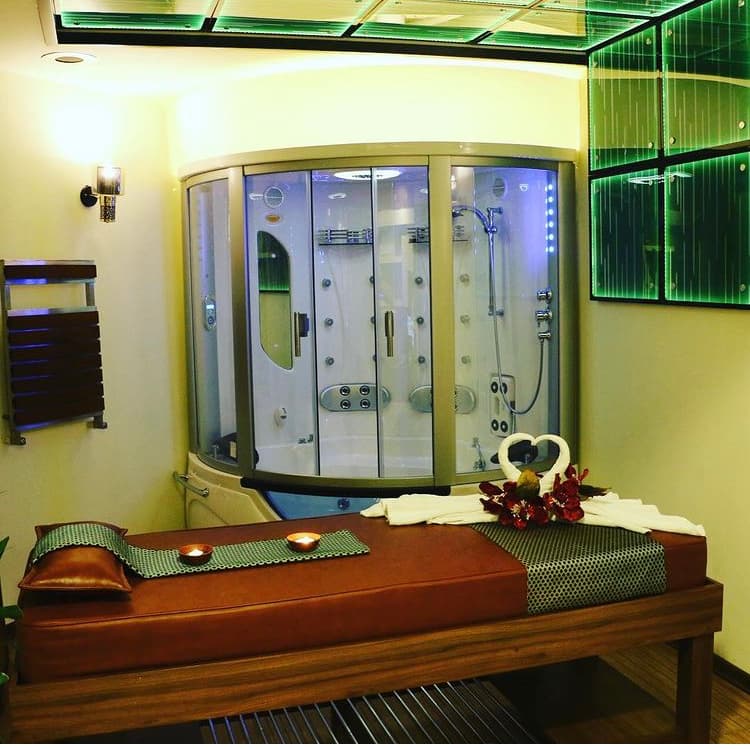 Zhinasa Massage Salon Tehran photo