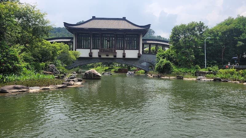 Zhonghai Hot Spring Huizhou photo