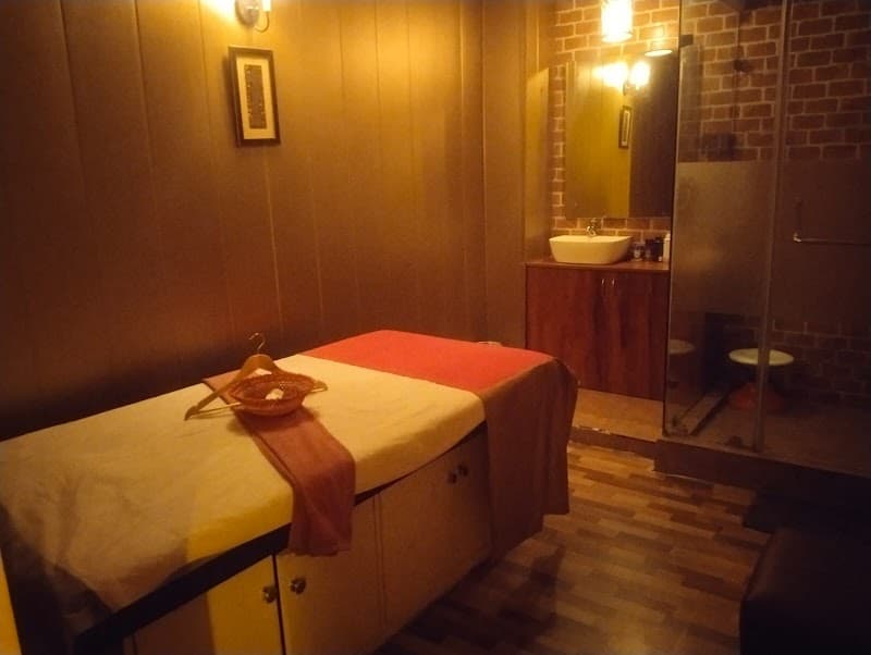 Zone Out Hospitality Delhi photo